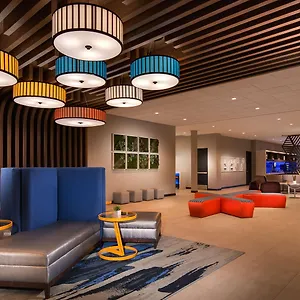 *** Hotel Glō Western Airport West États-Unis